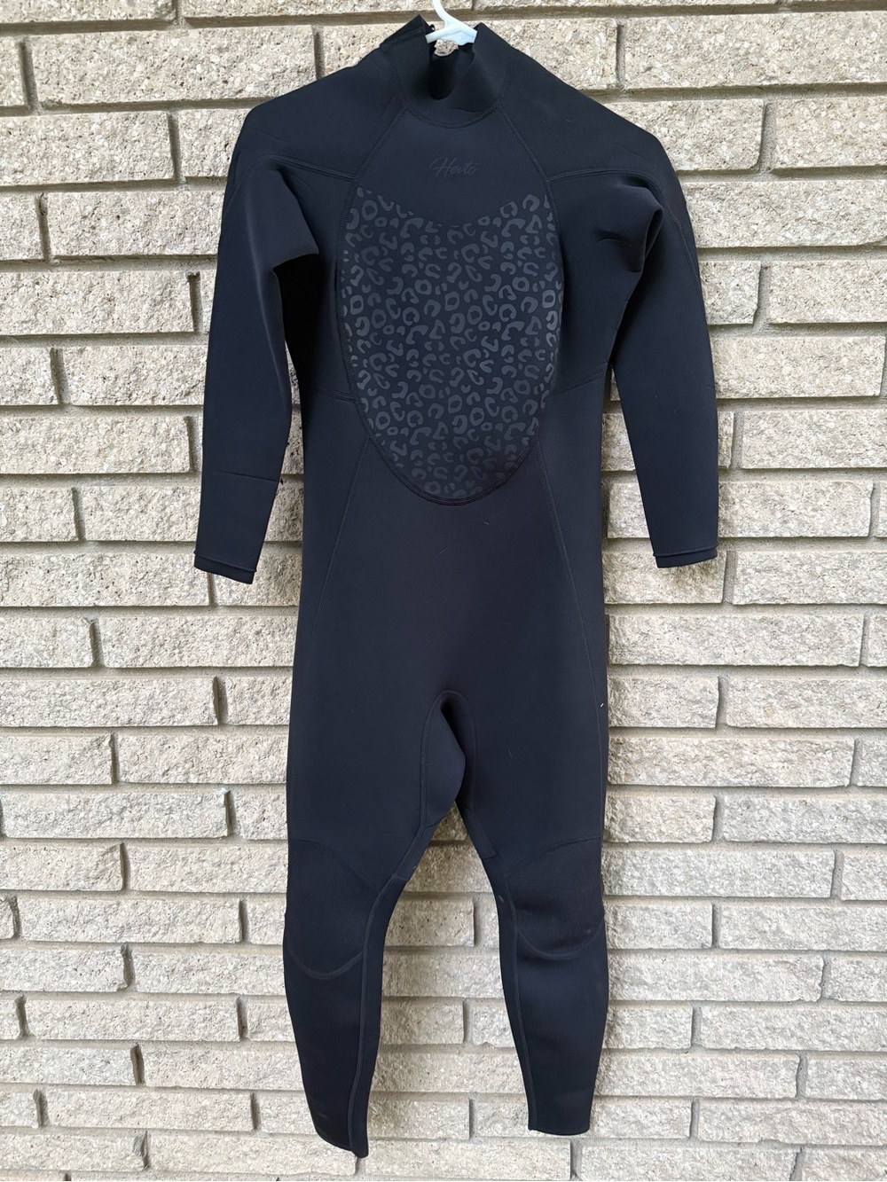 Women’s Hevto Black Cheetah Print Wetsuit - Size Large